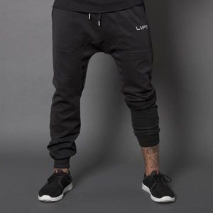 LVFT TECH JOGGERS V1 - Black